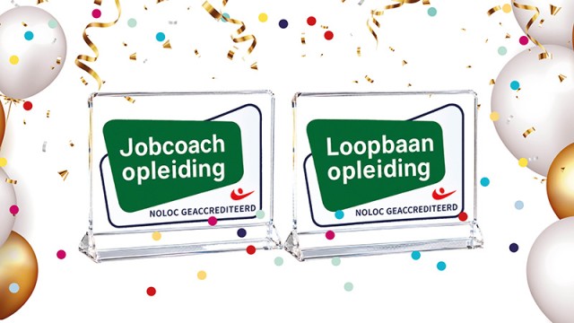 Feestelijke Noloc-accreditatiebadges met confetti